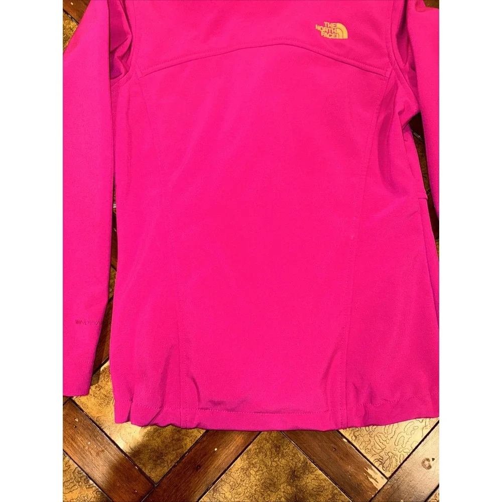 The North Face Womens Size Small Windwall Jacket Fuschia Pink